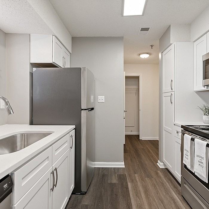 Biscayne - Photo 7 of 21