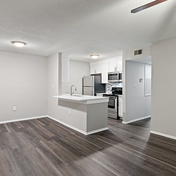 Parkwood - Photo 7 of 43