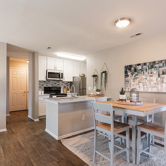 Kimmerly Glen - Photo 3 of 46