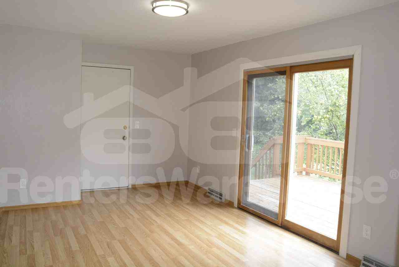 15331 Trillium Cir - Photo 3 of 16