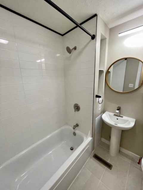 Earl St & Minnehaha Ave E #1 - Photo 6 of 12