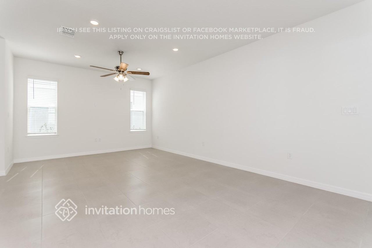 6446 Breeze Filled Ln - Photo 5 of 19