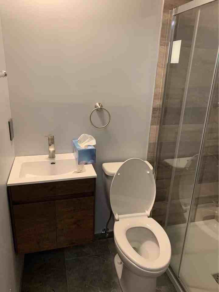 303 Bell Street South #5 - Photo 3 of 8