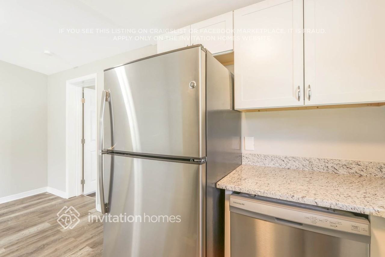 8648 79th Pl - Photo 5 of 25