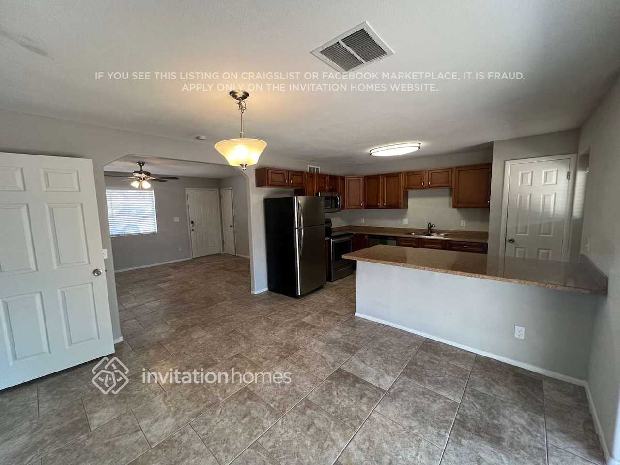 8043 E Jacob Ave - Photo 5 of 19