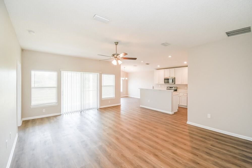 9287 Hawkeye Dr - Photo 5 of 16