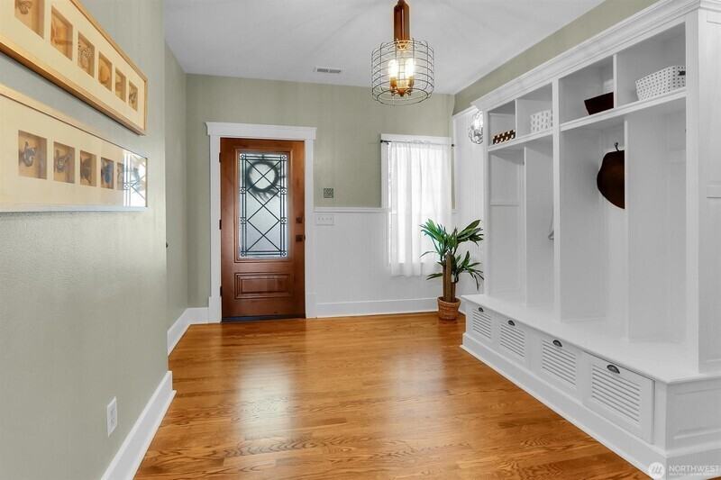9510 9th Ave Nw - Photo 2 of 31