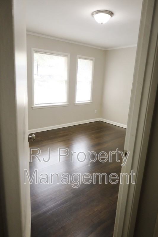 1731 Sea Isle Rd - Photo 6 of 11