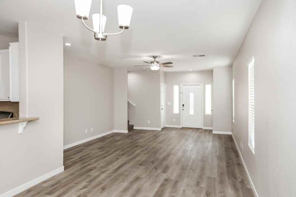 4952 Crusoe Creek Ct - Photo 6 of 16