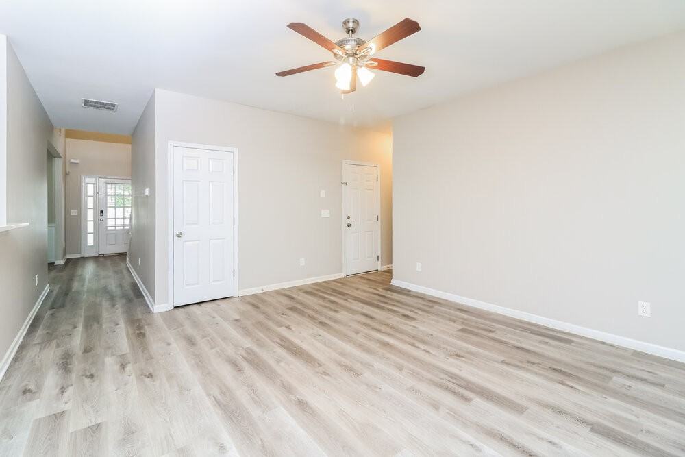 1108 Wilmington Way - Photo 5 of 17