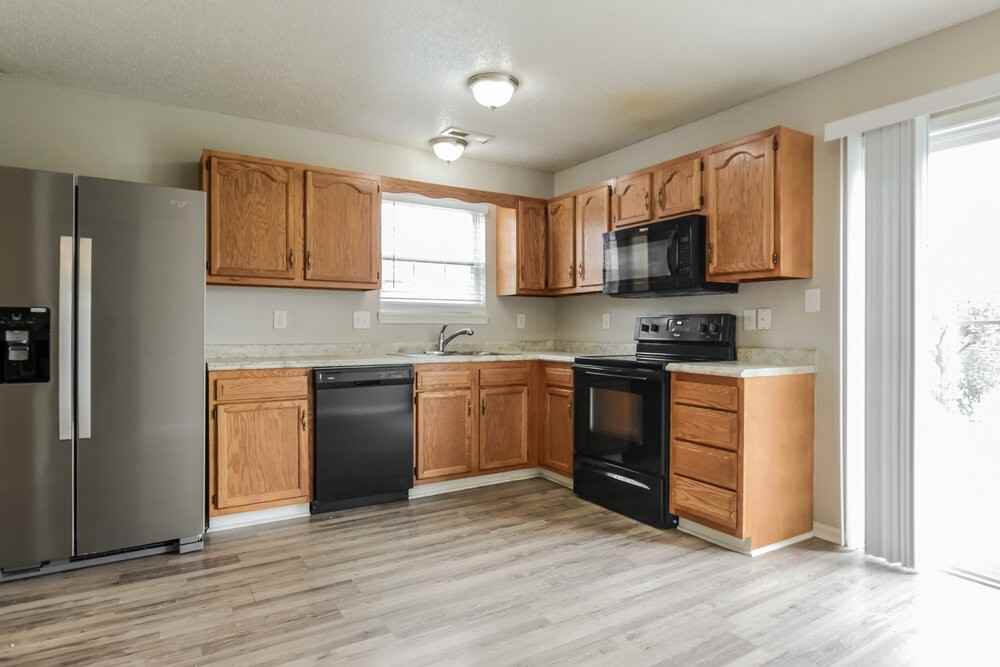 1443 Egret Ln - Photo 7 of 18