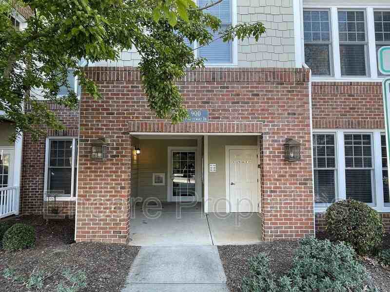 927 Portstewart Drive #927 - Photo 3 of 18