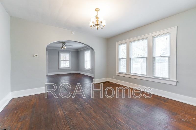 4025 S State Ave - Photo 5 of 15