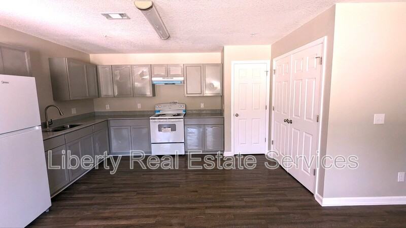 1474 Kelly Dr #11 - Photo 3 of 9