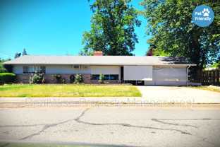 512 Ne Dean Dr - Photo 1 of 1