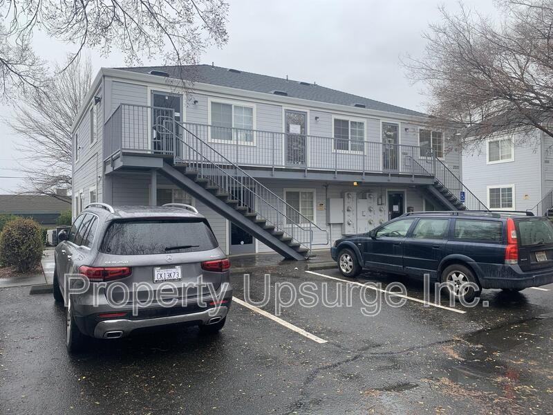 2371 Washington Ave - Photo 4 of 6