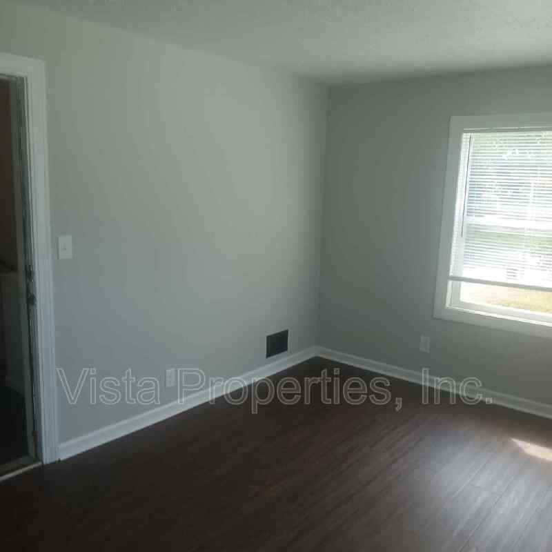 301 N 41st St #4 - Photo 6 of 21