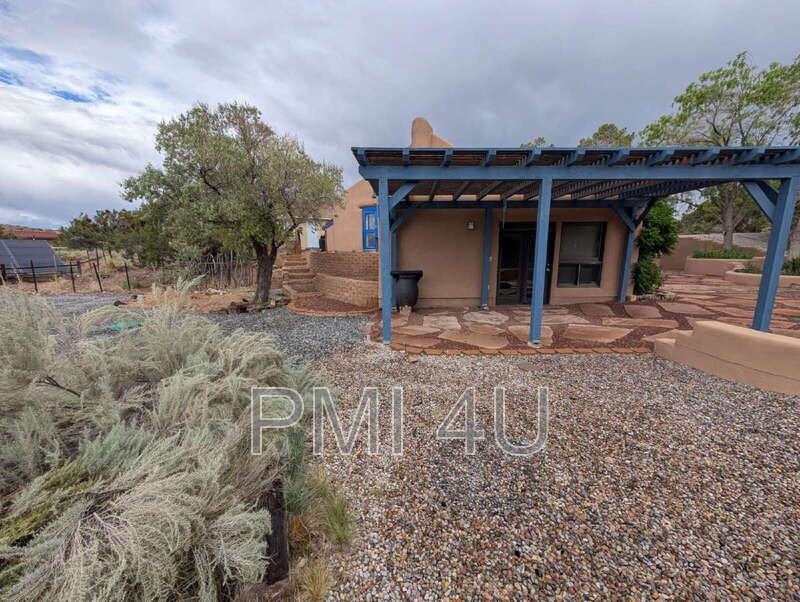 41 Tunnel Springs Rd - Photo 3 of 24