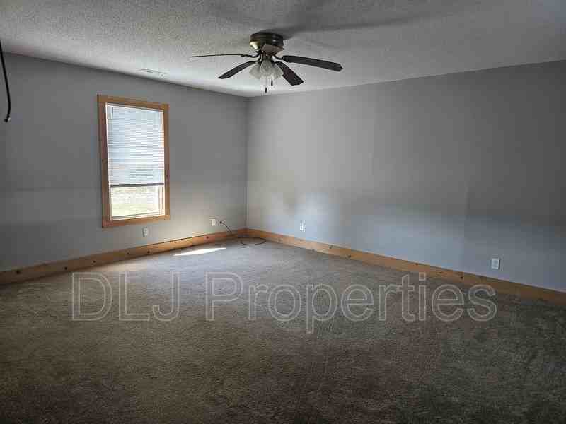 775 Asheville Hwy - Photo 6 of 12