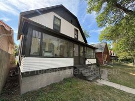 1012 3rd Ave S #B - Photo 1 of 1