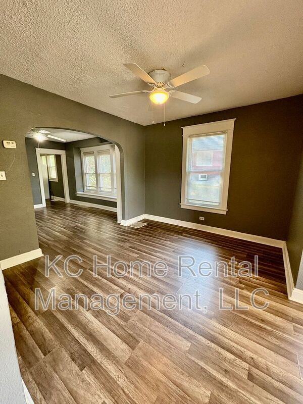 6103 Walrond Ave - Photo 2 of 47
