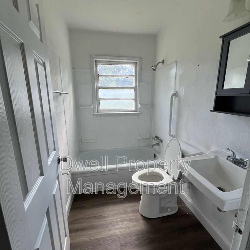 1916 Dabney Dr - Photo 6 of 8