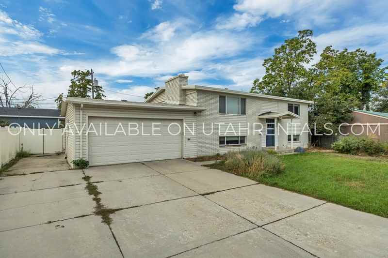 336 E Rena Ave - Photo 2 of 30