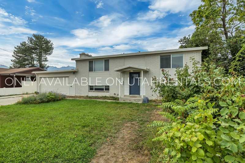 336 E Rena Ave - Photo 4 of 30