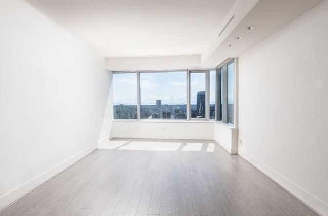 677 Howe Street #3901 - Photo 3 of 18