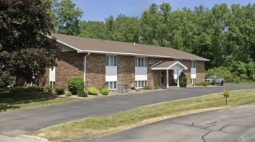 featured image of 633 W Factory St