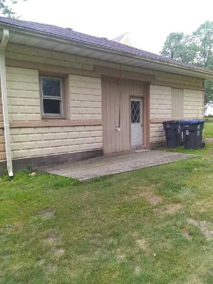 221 Clay Street - Photo 2 of 14