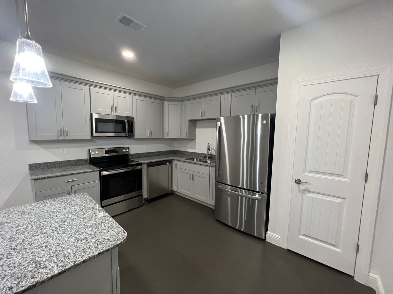 3760 Patriot Pkwy #3L - Photo 4 of 9