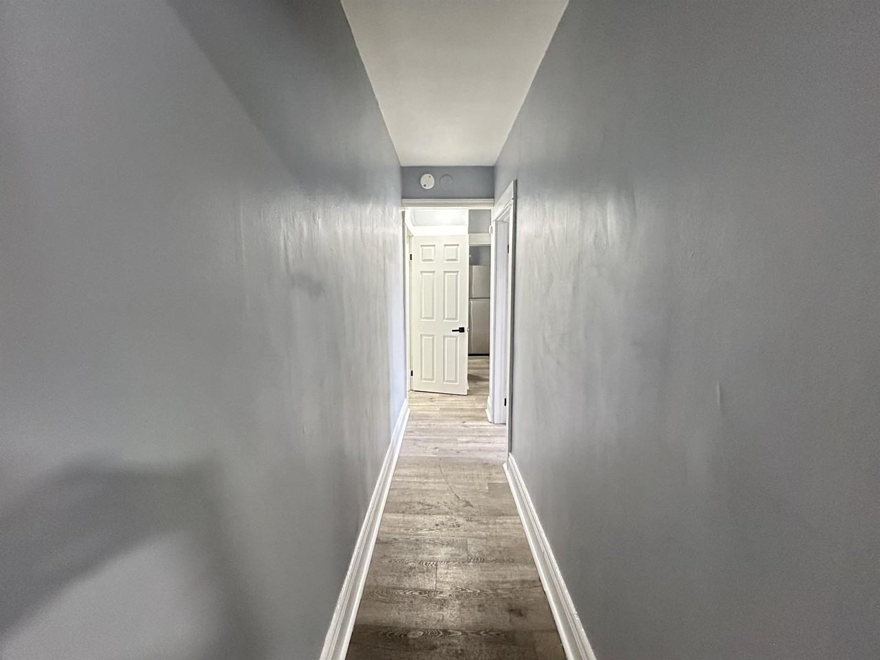 831 Main Street East/128 Carrick Ave L8M 1L6 - Photo 5 of 43