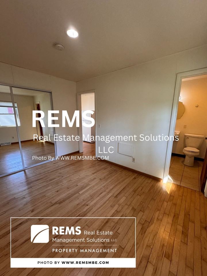 500 7th Street - Photo 6 of 7