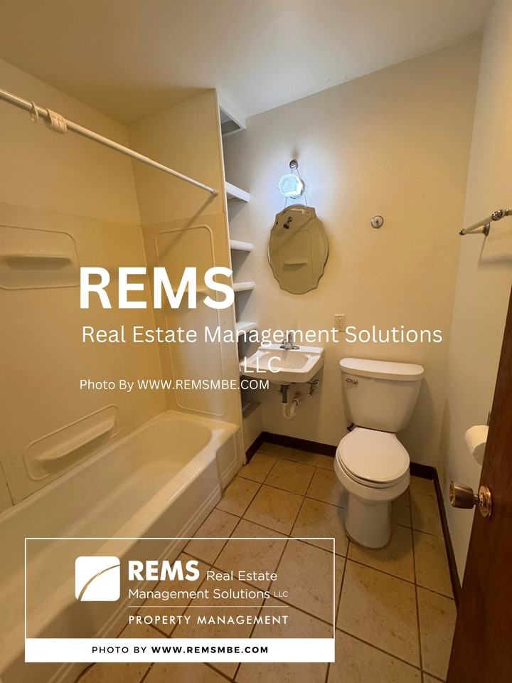 500 7th Street - Photo 7 of 7