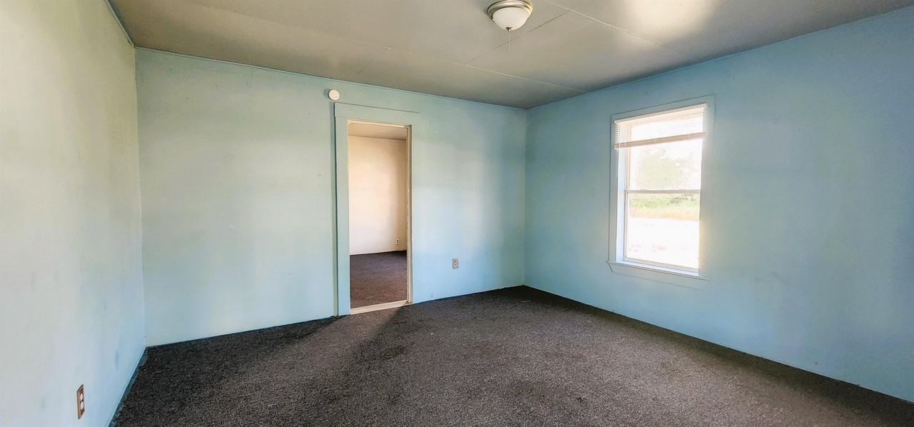 334 C Street - Photo 2 of 8