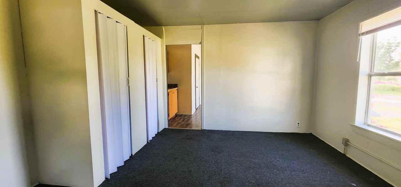 334 C Street - Photo 4 of 8