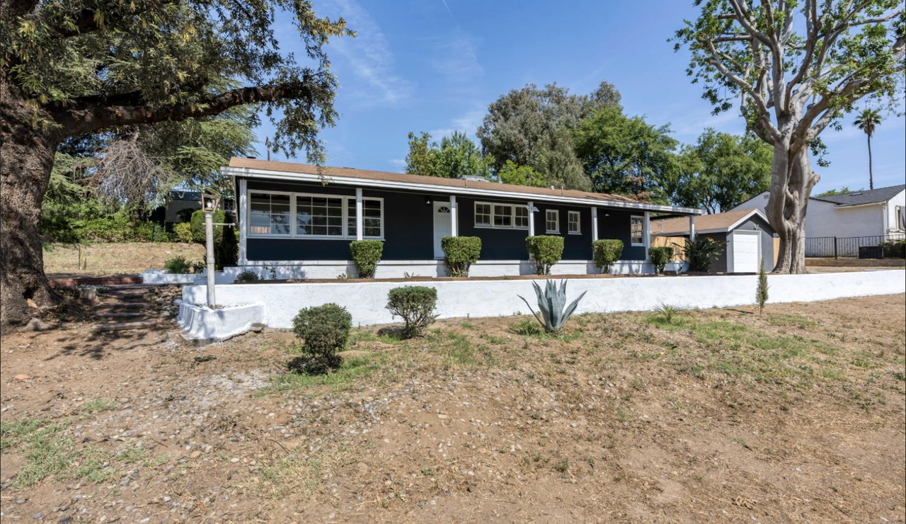 2800 Skyline Boulevard - Photo 3 of 14