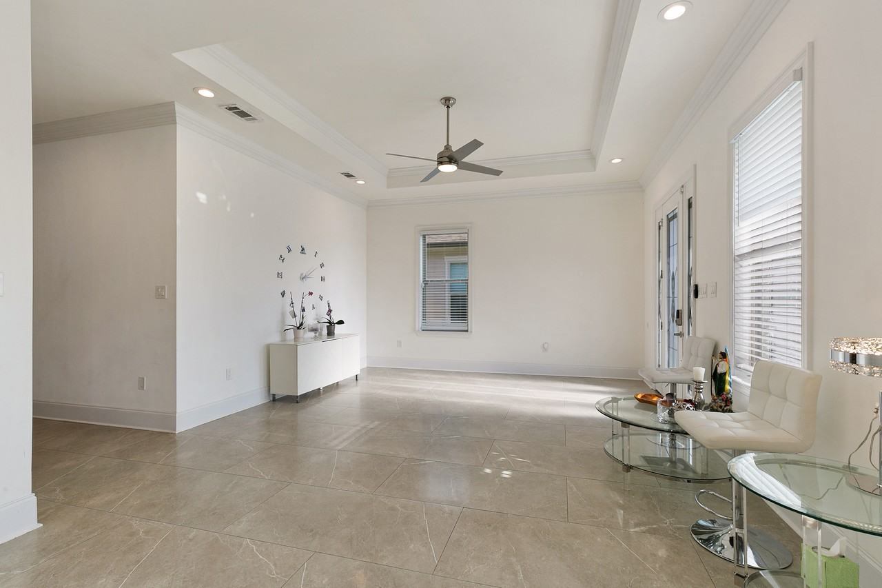 114 Gelpi Avenue - Photo 4 of 10