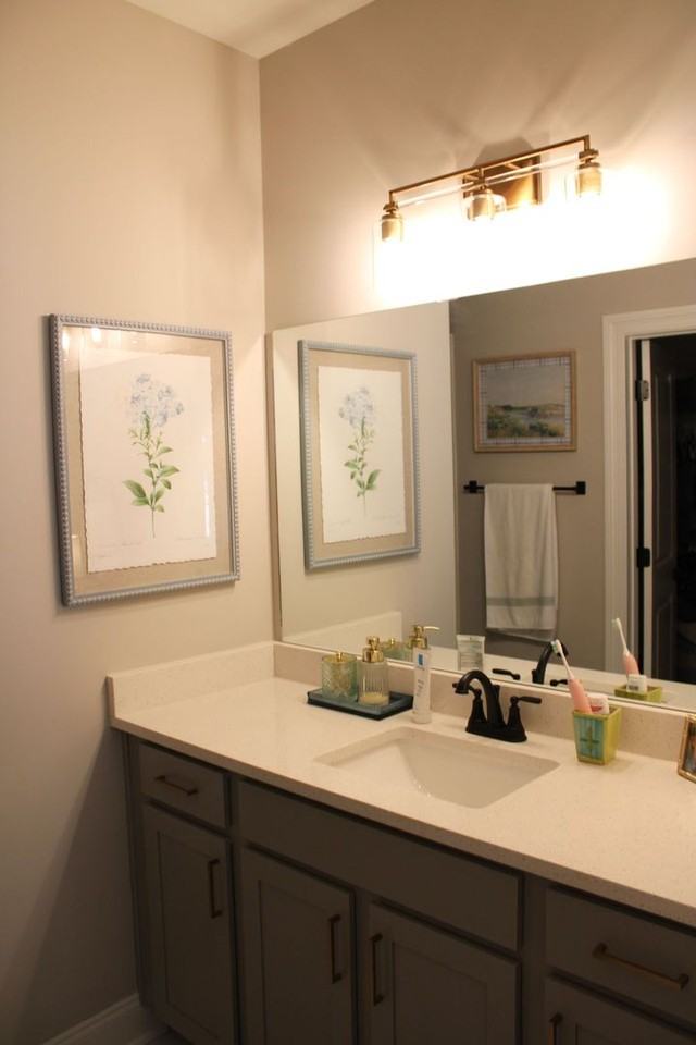 1203 Ivy Rd #L - Photo 4 of 34