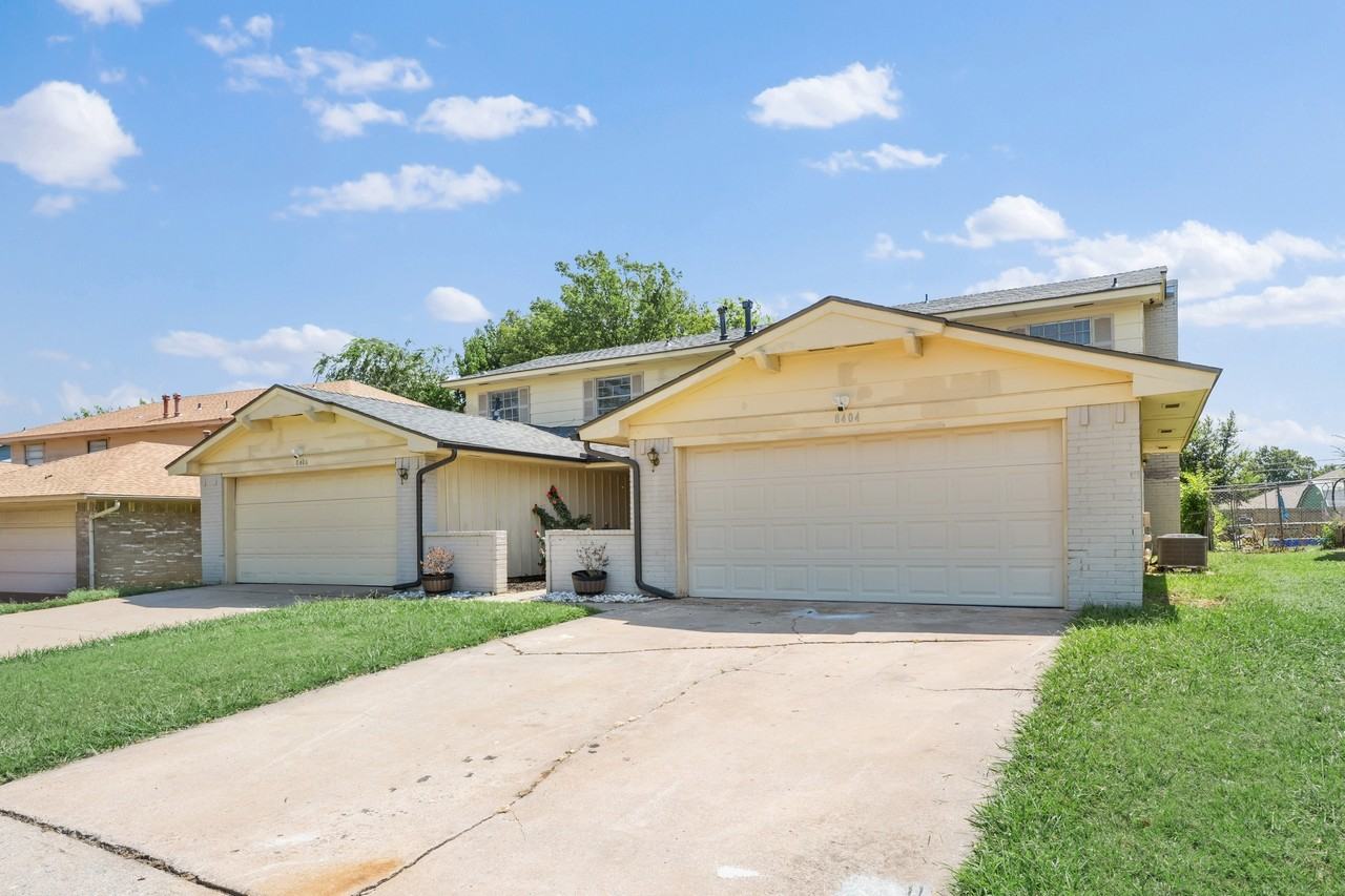 8406 Candlewood Drive - Photo 3 of 23