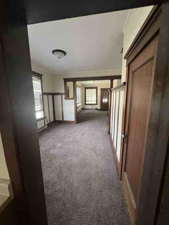 311 1st Street Northwest - Photo 5 of 11