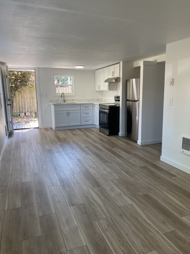 705 Martin Luther King Junior Way Unit C - Photo 4 of 15