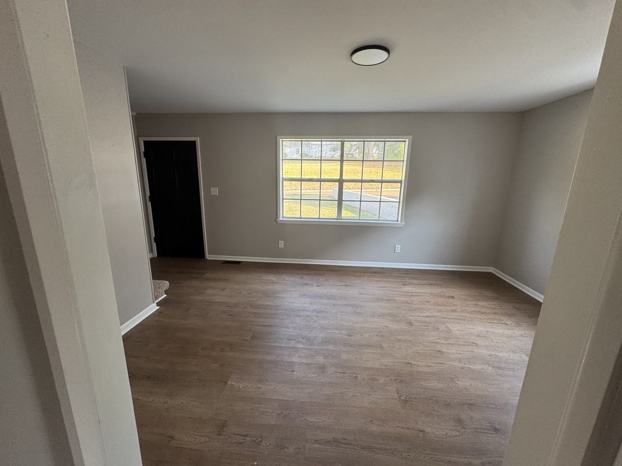 254 Lake Dr Unit 1 - Photo 5 of 10