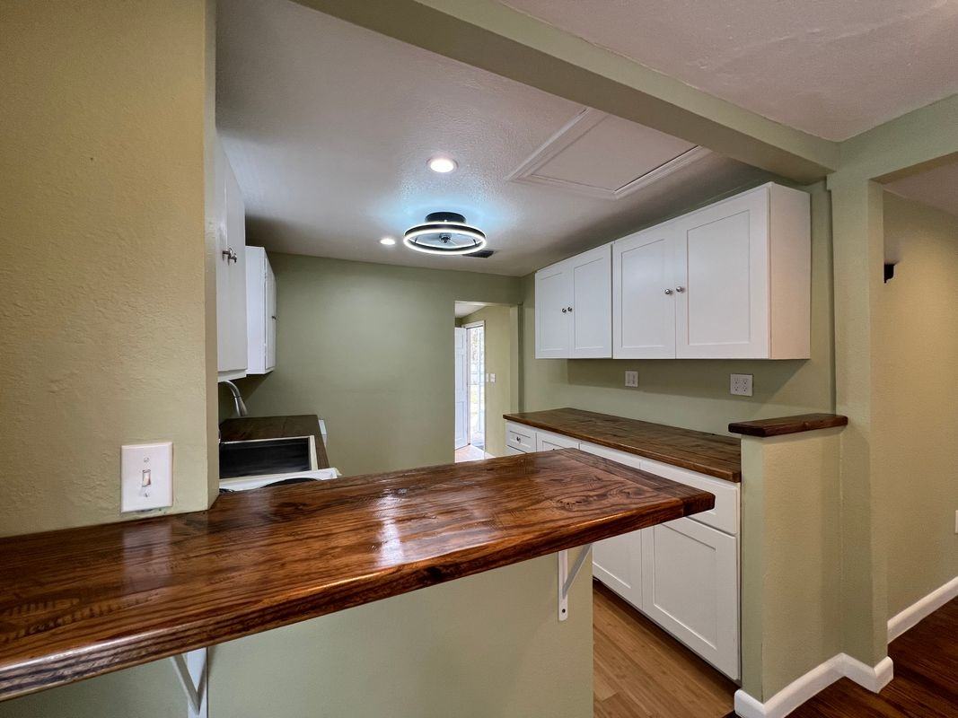 5737 Travis St - Photo 2 of 13