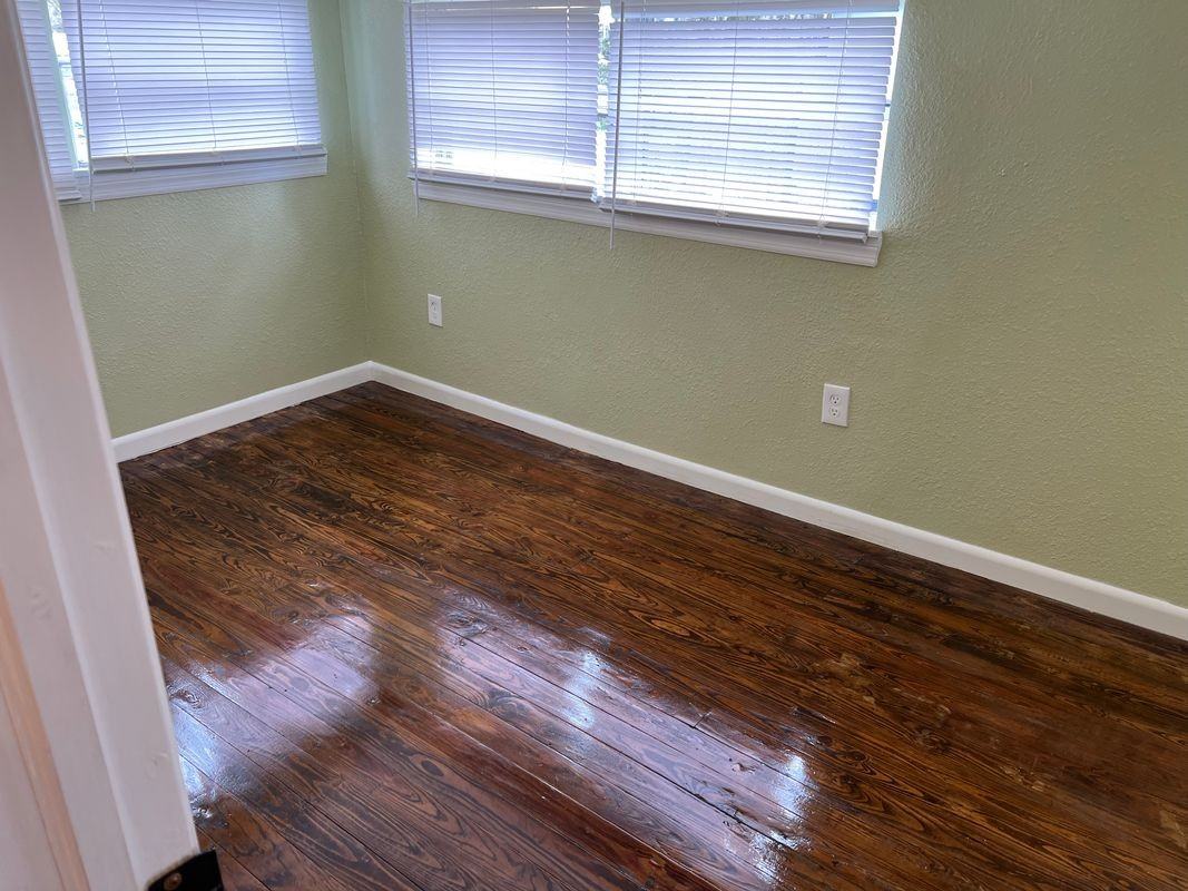 5737 Travis St - Photo 3 of 13