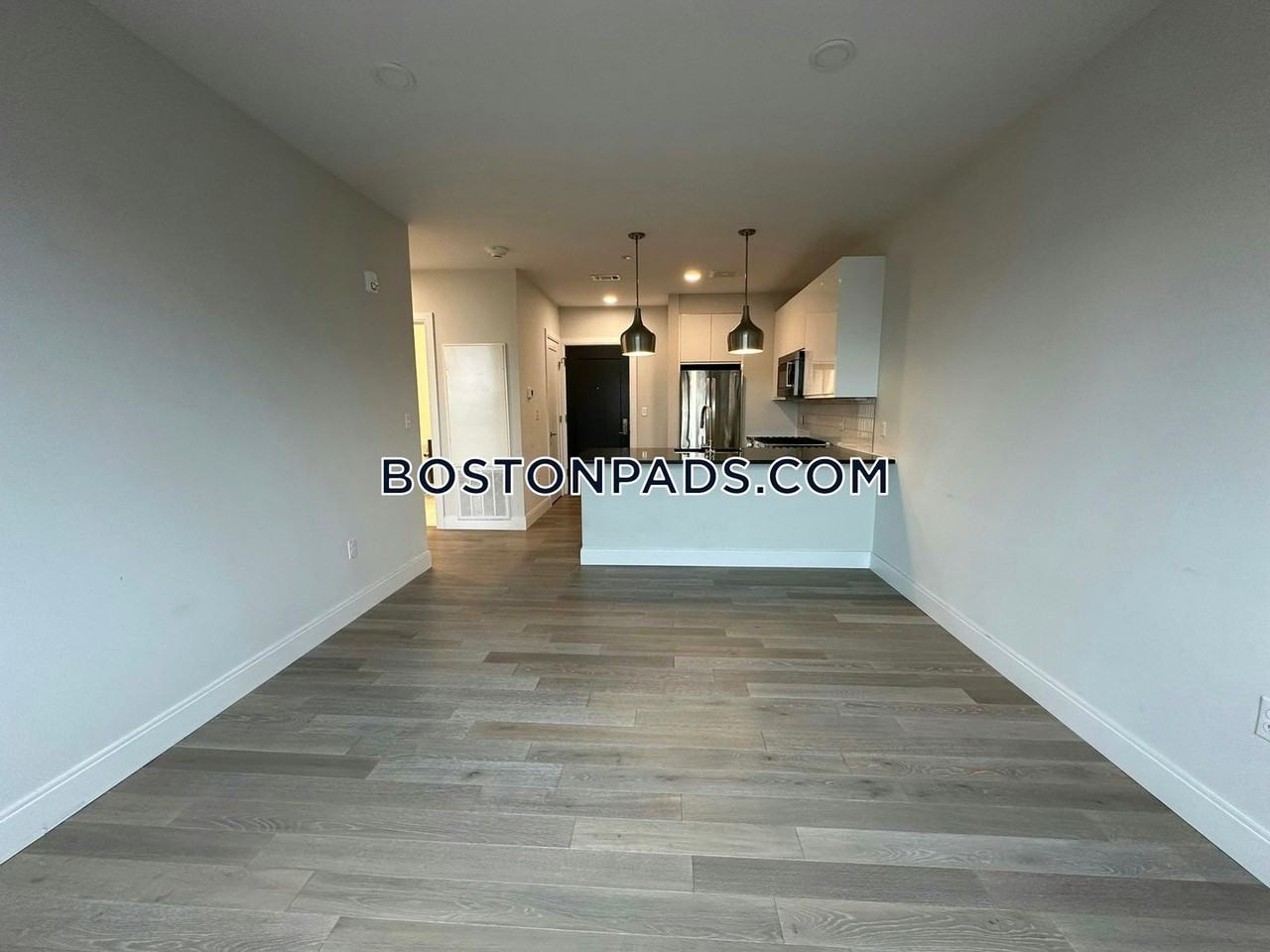 ONE52 - Luxury Apartments - Photo 3 of 37