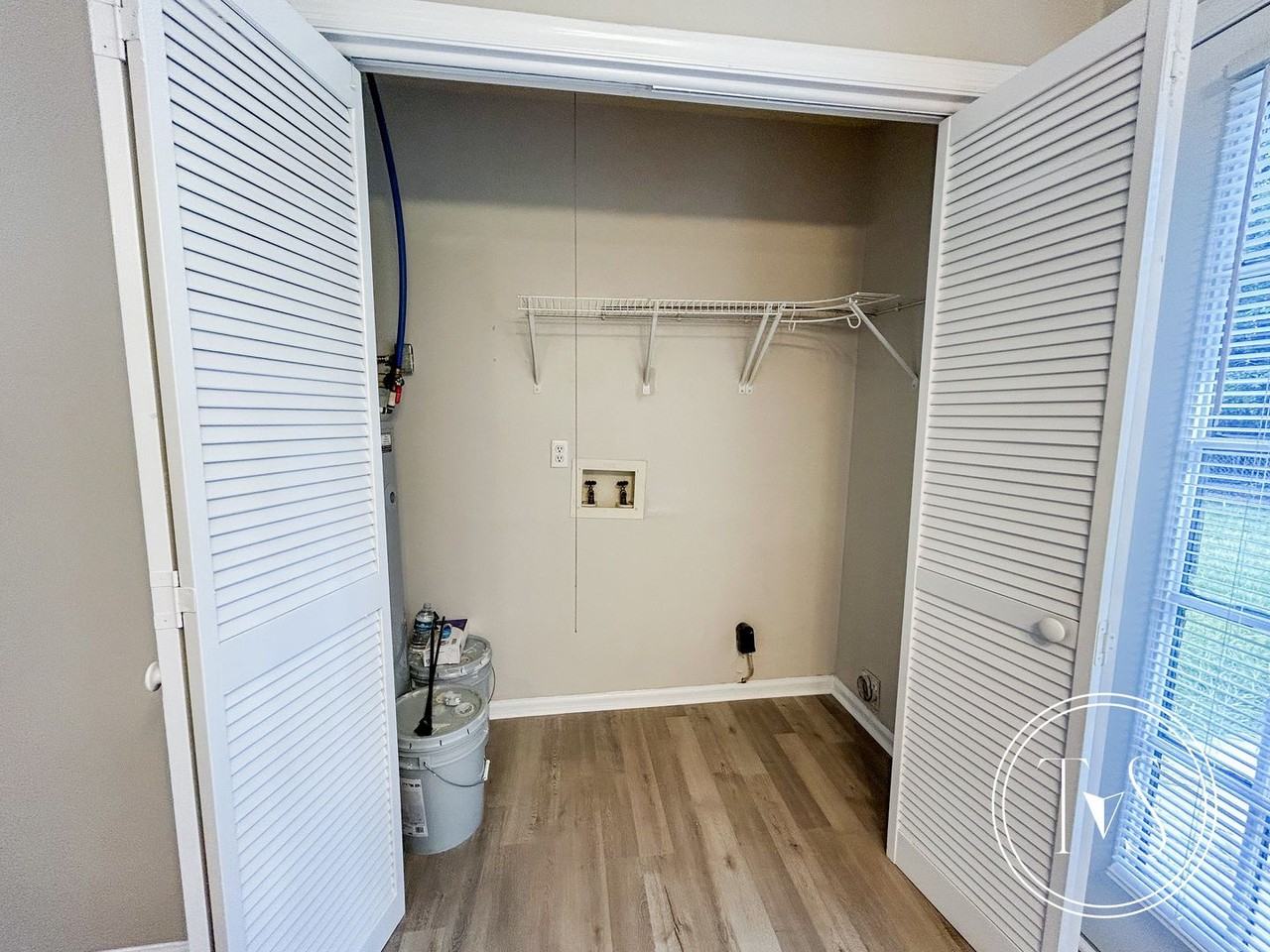 258 Garden Cir - Photo 6 of 17
