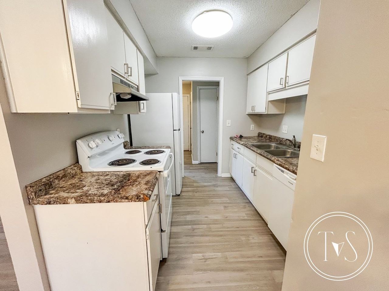 258 Garden Cir - Photo 7 of 17
