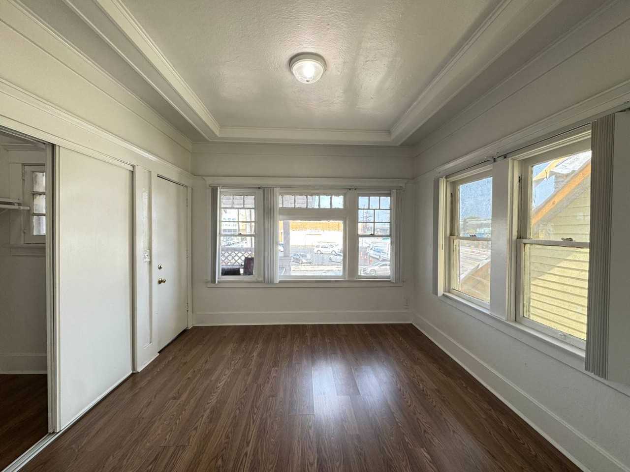 458 W. Vernon Ave. Los Angeles, Ca #460-1-2 - Photo 2 of 13